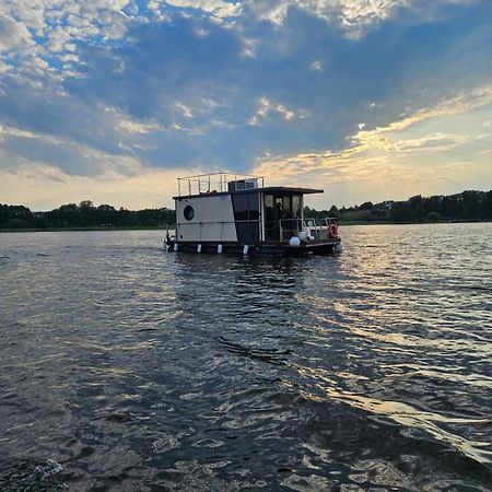 ホテル Houseboat Gudowo エクステリア 写真